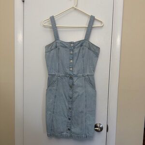 Levi’s Light Wash Denim Dress